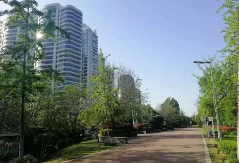 Hotelli Poltton International Apartment Luohe