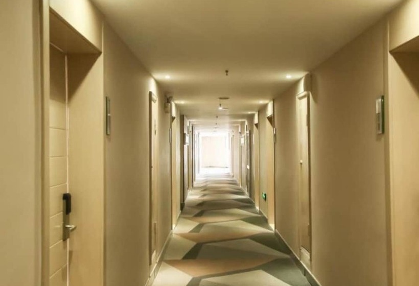 Отель Poltton International Apartment Luohe