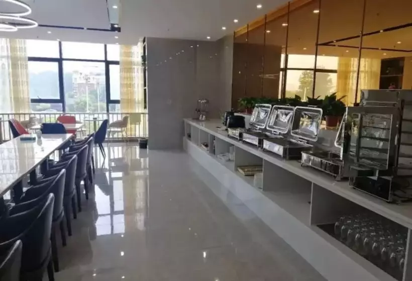 Hotelli Poltton International Apartment Luohe