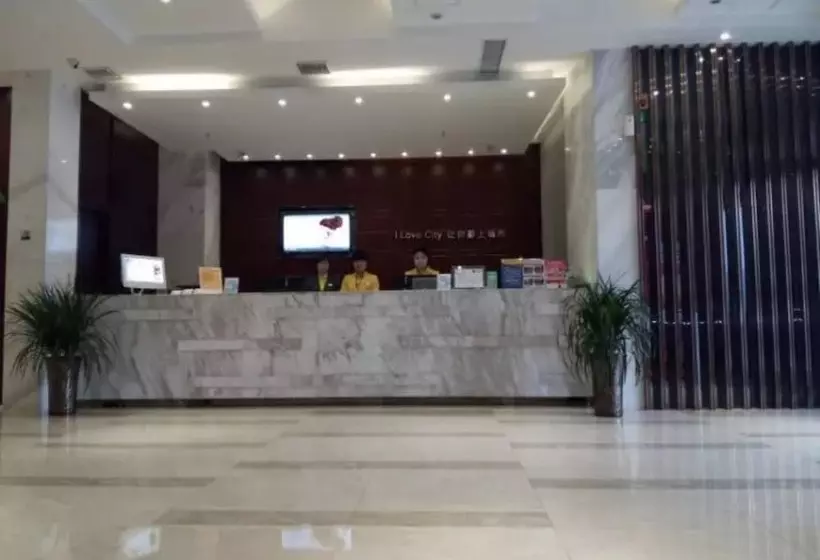 Hotelli Poltton International Apartment Luohe