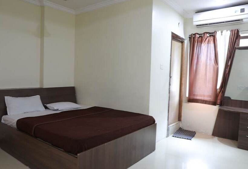 هتل Saii Tirumala Residency