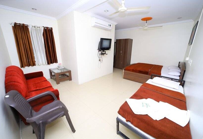 هتل Saii Tirumala Residency