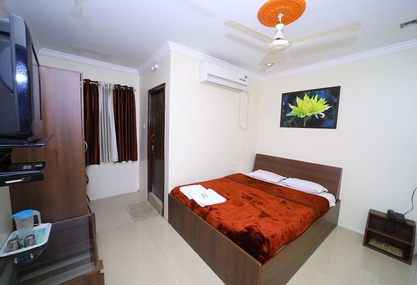 هتل Saii Tirumala Residency