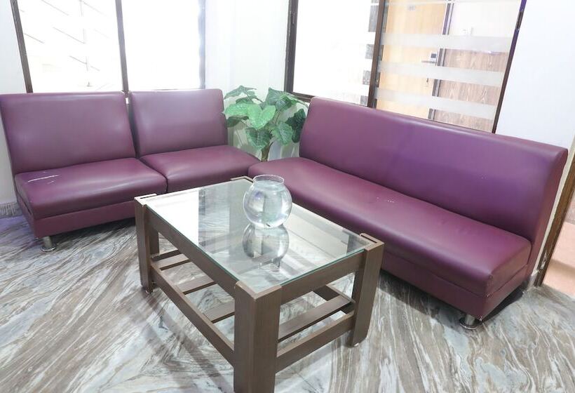 هتل Saii Tirumala Residency