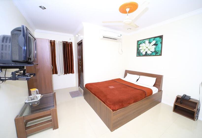 هتل Saii Tirumala Residency