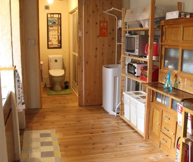 Miyazu Guest House Hachihouse  Hostel