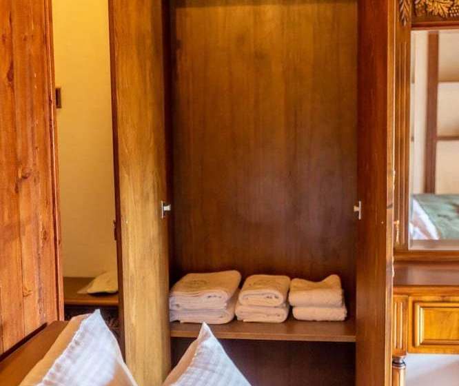 بنسيون Yesil Ev Cafe & Boutique