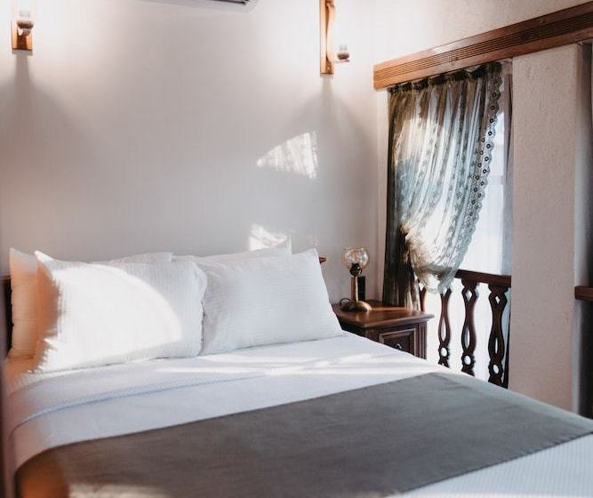 بنسيون Yesil Ev Cafe & Boutique