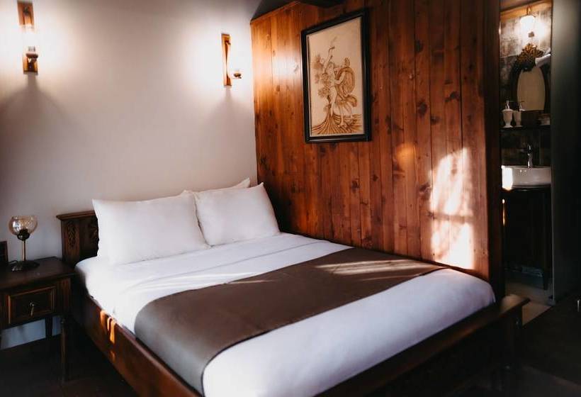 بنسيون Yesil Ev Cafe & Boutique