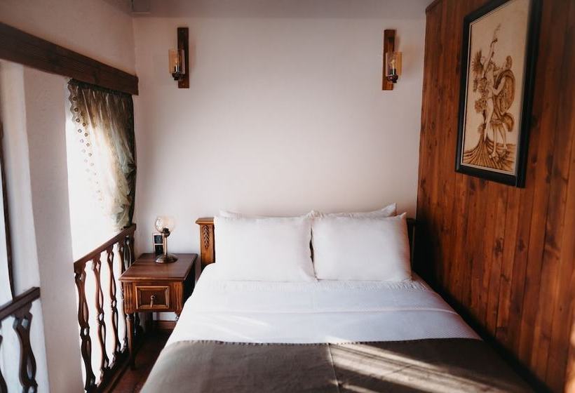 بنسيون Yesil Ev Cafe & Boutique