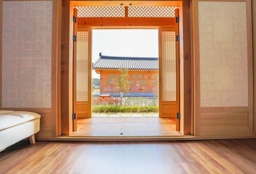 Gyeongju Namu Hanok Pension