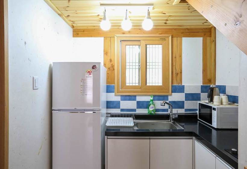 Gyeongju Namu Hanok Pension