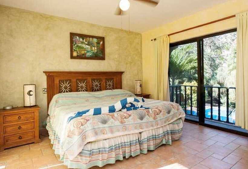 Hacienda Del Carmen Condominium By Chezplaya