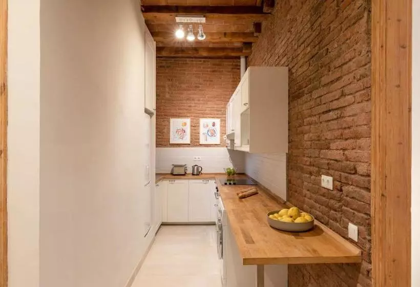 Aspasios Gracia Apartments