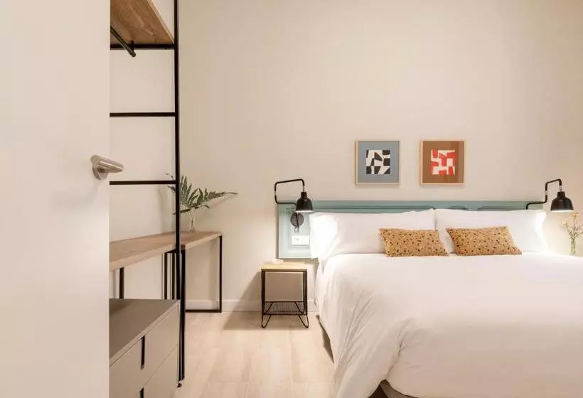 Aspasios Gracia Apartments
