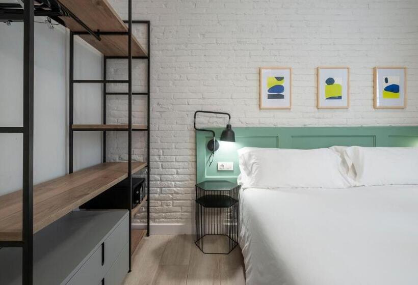 Aspasios Gracia Apartments