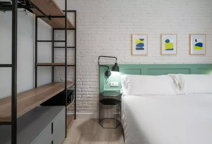 Aspasios Gracia Apartments