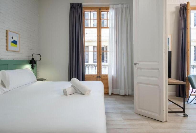 Aspasios Gracia Apartments