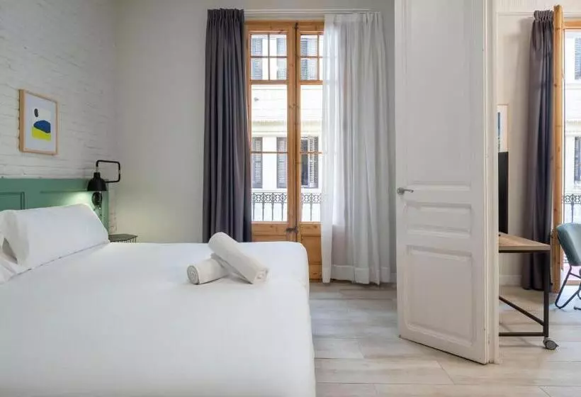 Aspasios Gracia Apartments
