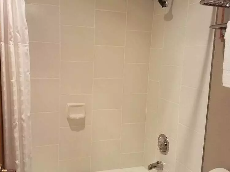 호텔 Quality Inn & Suites Bainbridge Island