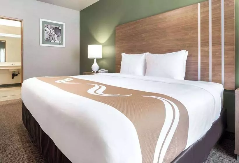 호텔 Quality Inn & Suites Bainbridge Island