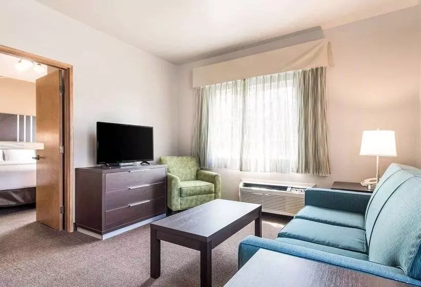 호텔 Quality Inn & Suites Bainbridge Island