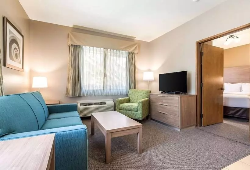 호텔 Quality Inn & Suites Bainbridge Island