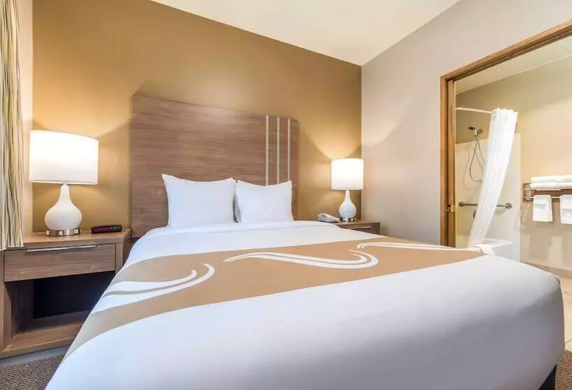 호텔 Quality Inn & Suites Bainbridge Island