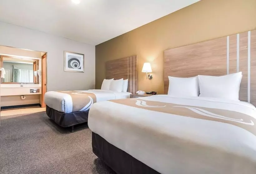 호텔 Quality Inn & Suites Bainbridge Island