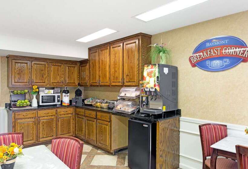 فندق Baymont By Wyndham Sanford