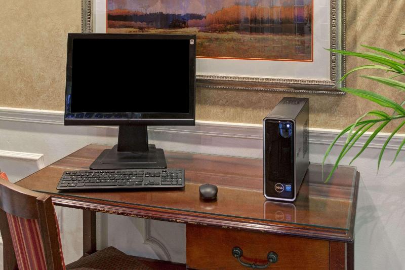 فندق Baymont By Wyndham Sanford