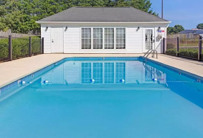 酒店 Baymont By Wyndham Sanford