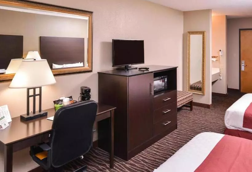 هتل Baymont By Wyndham Sioux Falls North,i 29,russell St, Airport