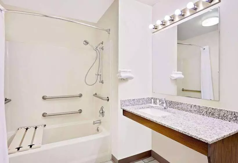 Отель Days Inn By Wyndham Spartanburg