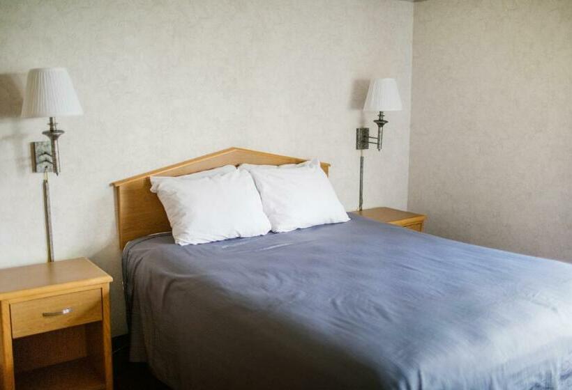 Отель Friday Harbor Suites