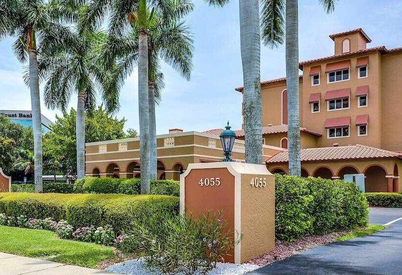 Otel Inn Of Naples, Tapestry Collection By Hilton