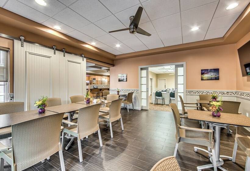 Otel Inn Of Naples, Tapestry Collection By Hilton