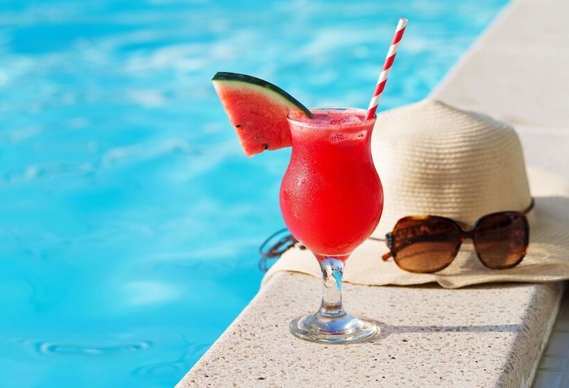 Otel Inn Of Naples, Tapestry Collection By Hilton