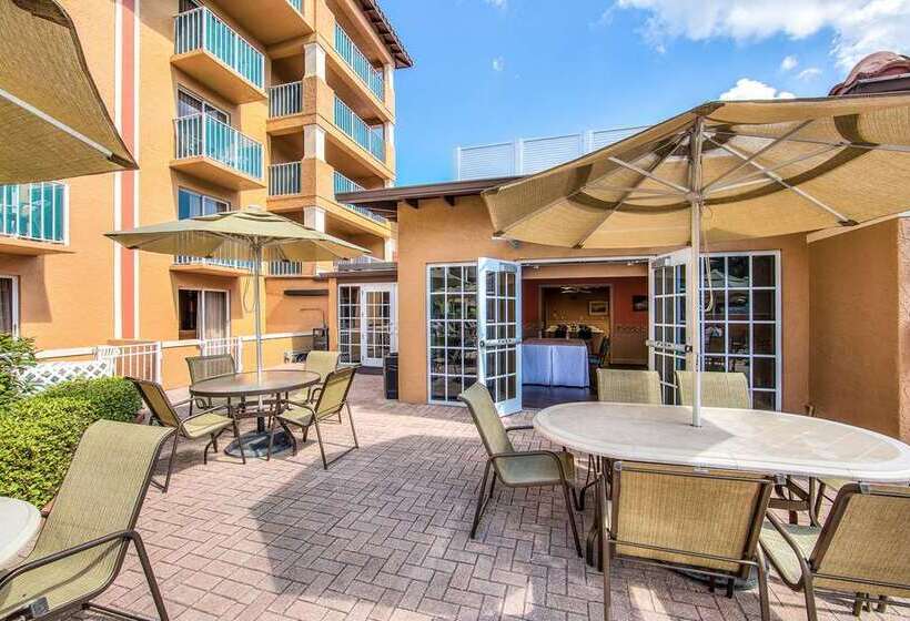 Otel Inn Of Naples, Tapestry Collection By Hilton