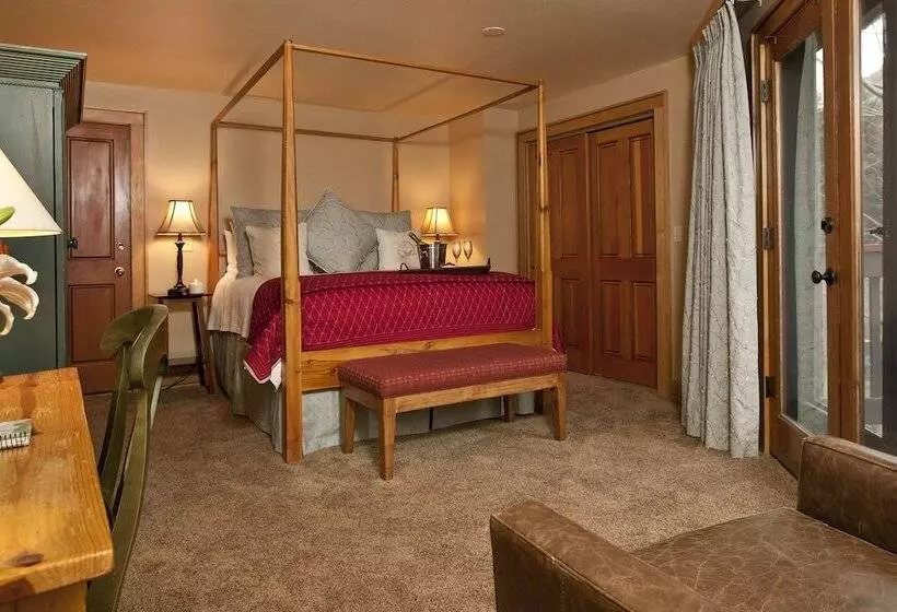 ホテル Inn On The Creek