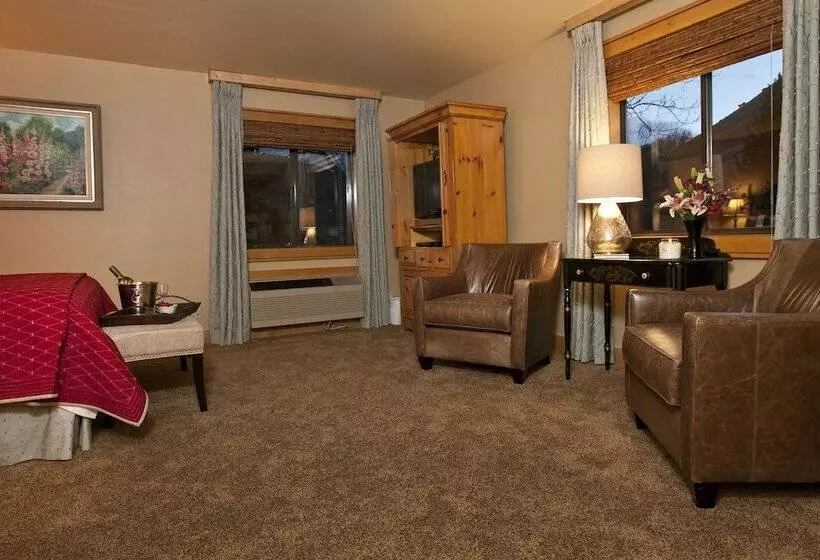 ホテル Inn On The Creek