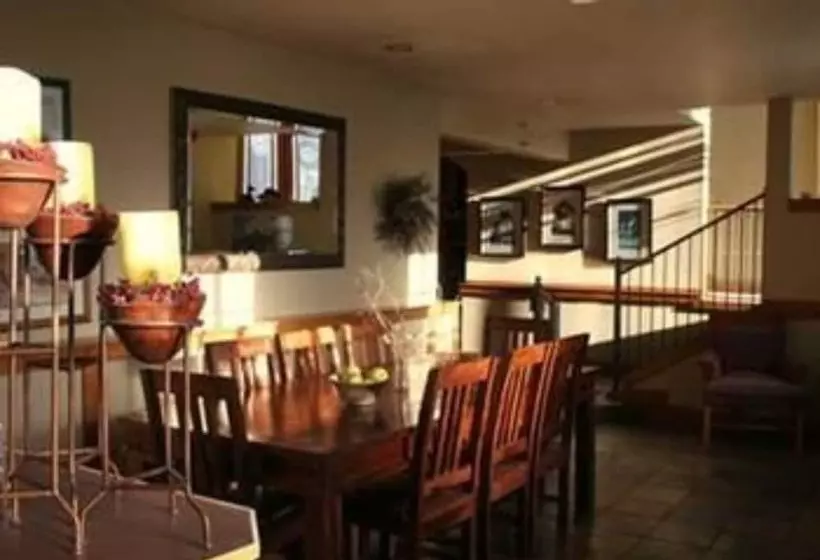 ホテル Inn On The Creek