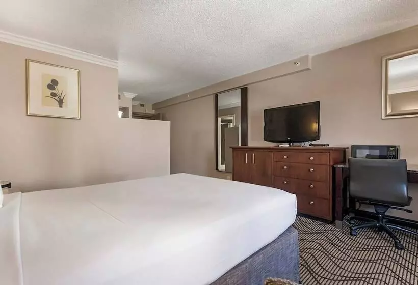 בית מלון כפרי Jack London Inn