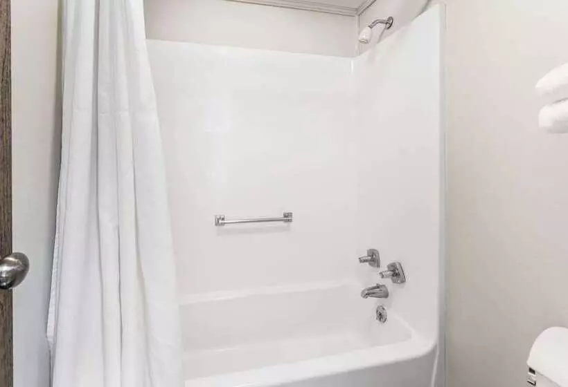 בית מלון כפרי Knights Inn Racine