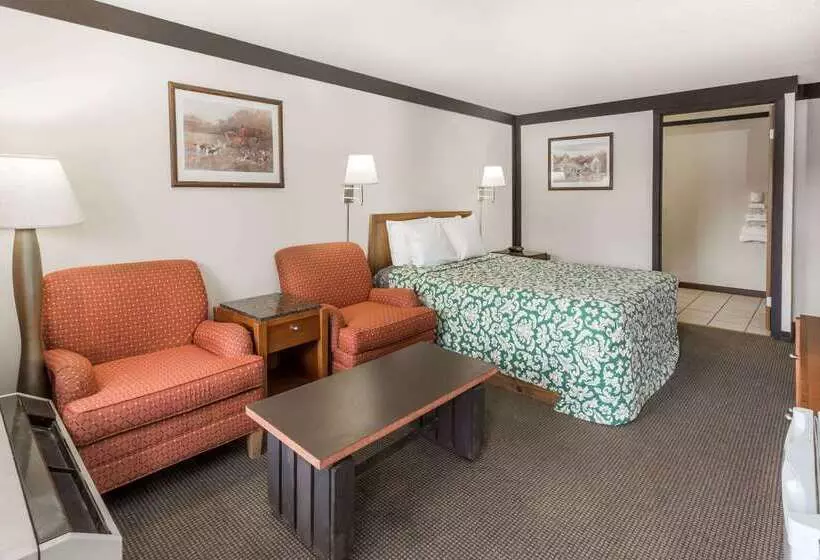 בית מלון כפרי Knights Inn Racine