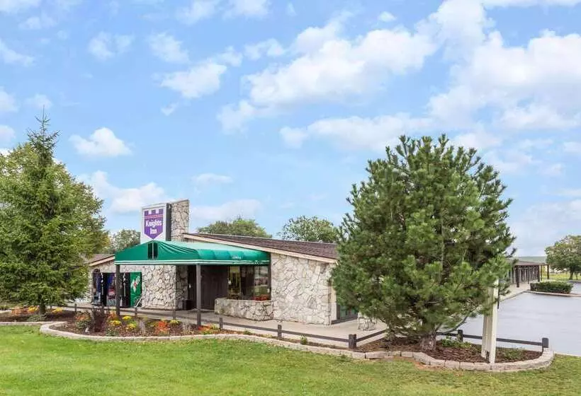 בית מלון כפרי Knights Inn Racine