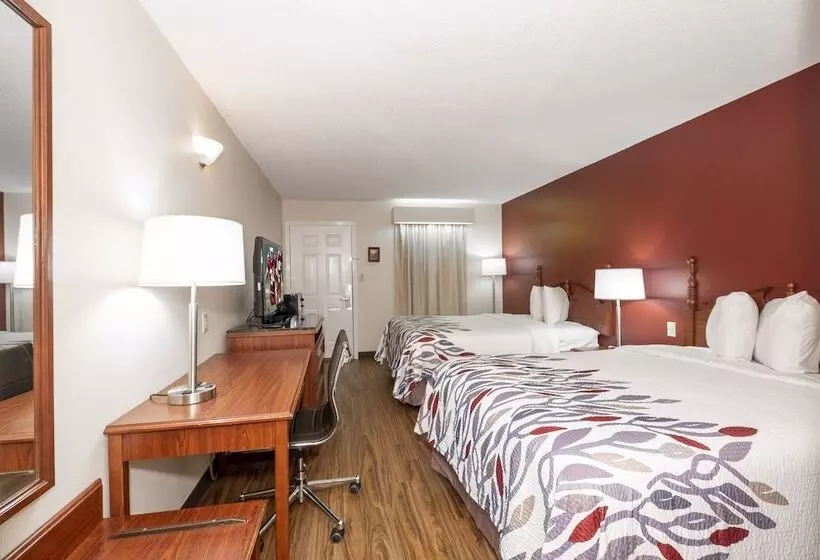 Отель Red Roof Inn & Suites Calhoun