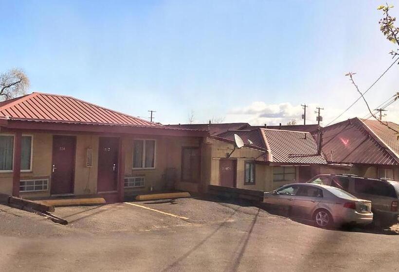 Juniper Motel Madras