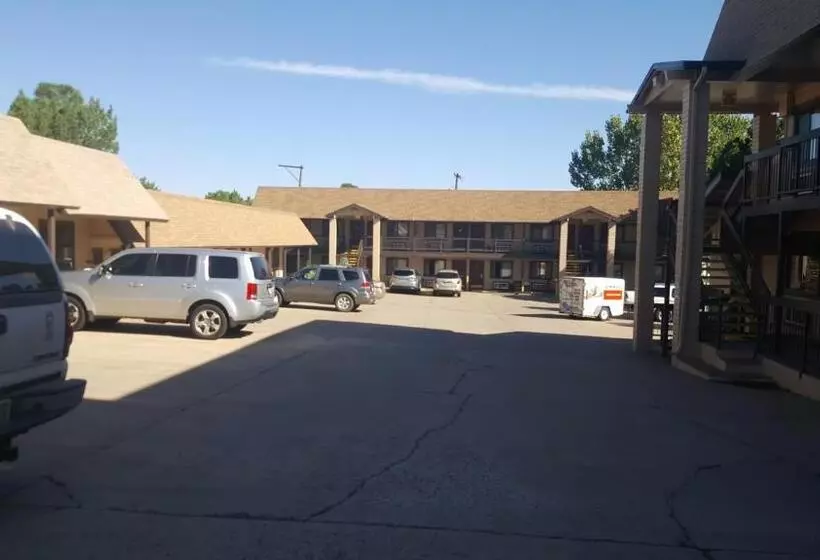 The Kc Motel Show Low