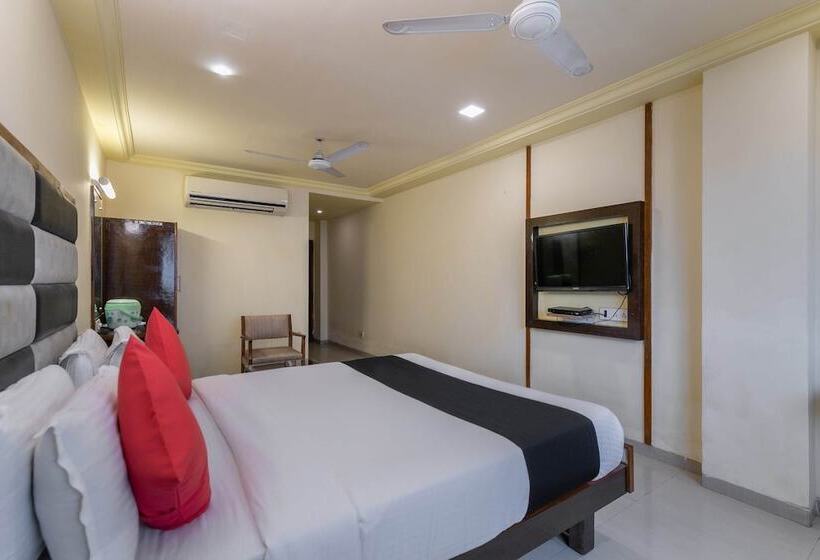 Capital O 891 Hotel Kadamb Inn